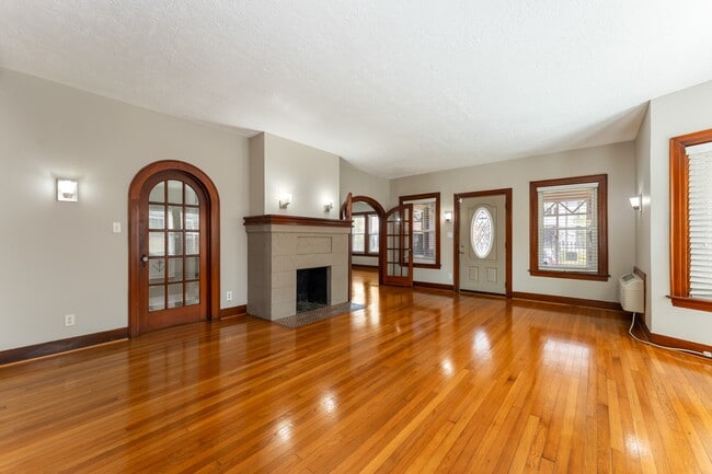 Building Photo - 2624 Arbor St