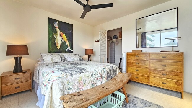 Building Photo - 2575 Khi Ave