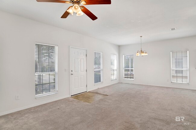 Building Photo - 33171 Stables Dr