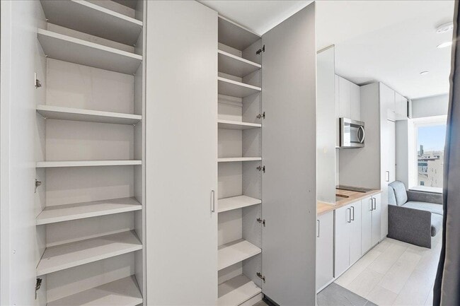 Building Photo - 190 ACADEMY St