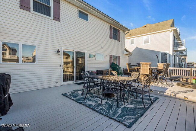 Building Photo - 826 Forepeak Dr