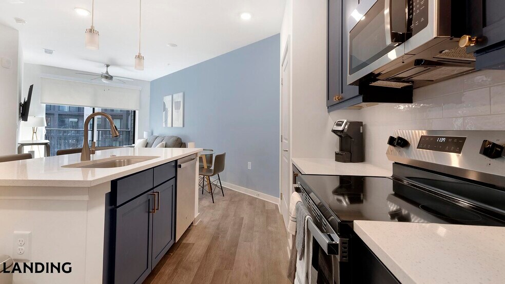 Building Photo - 2900 4th Ave NW