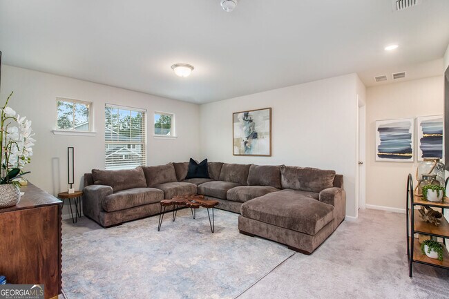 Building Photo - 242 Warbler Wy