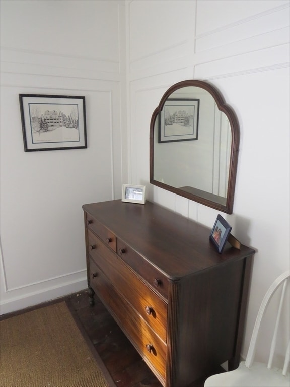 Building Photo - 12 Cove Rd