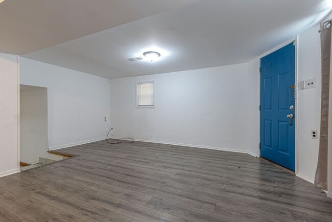 Building Photo - 7408 W Addison St