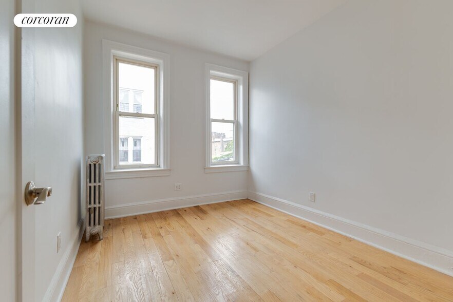 Building Photo - 152 E 53rd St