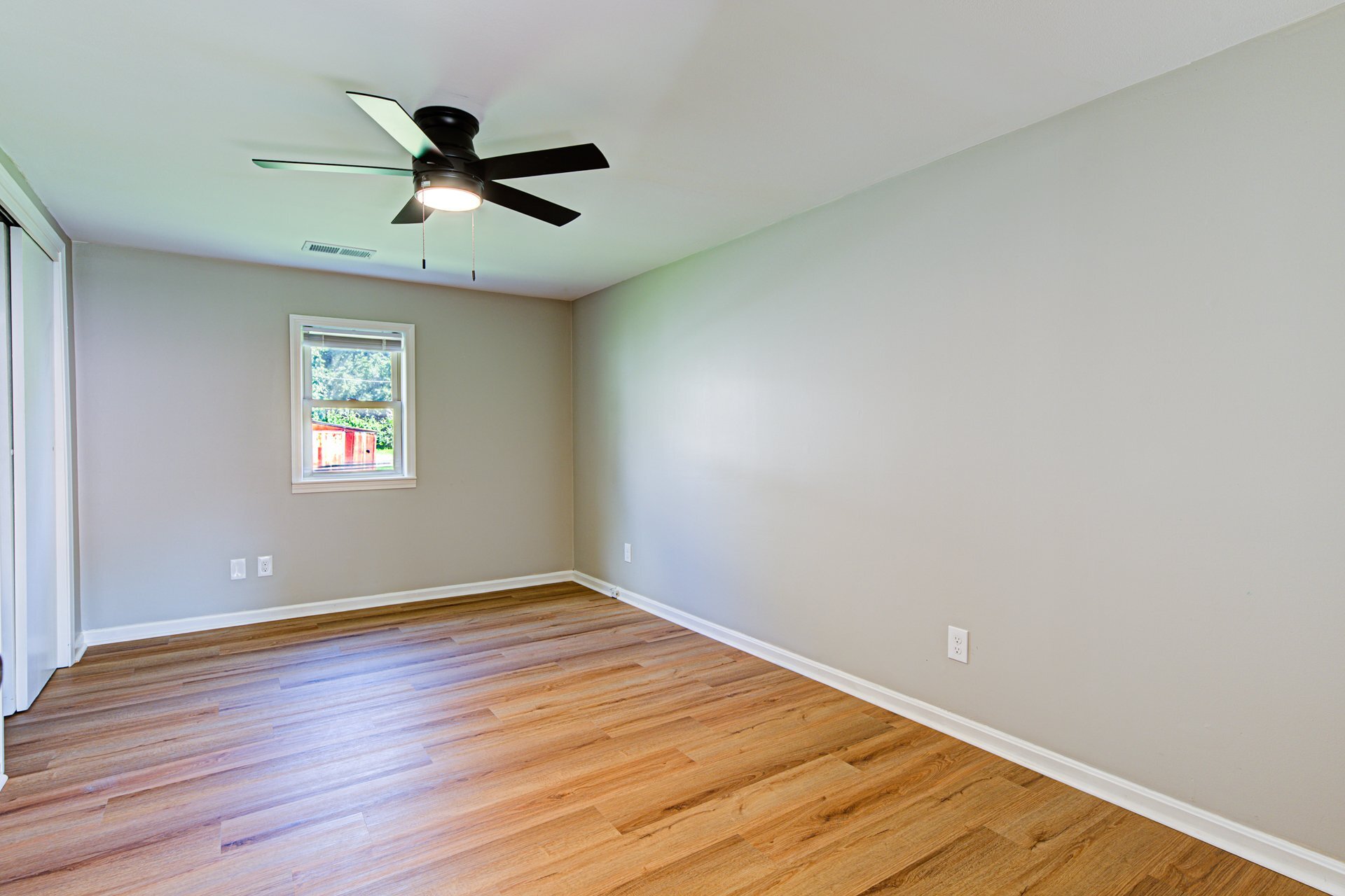 Building Photo - 241 Kahl St