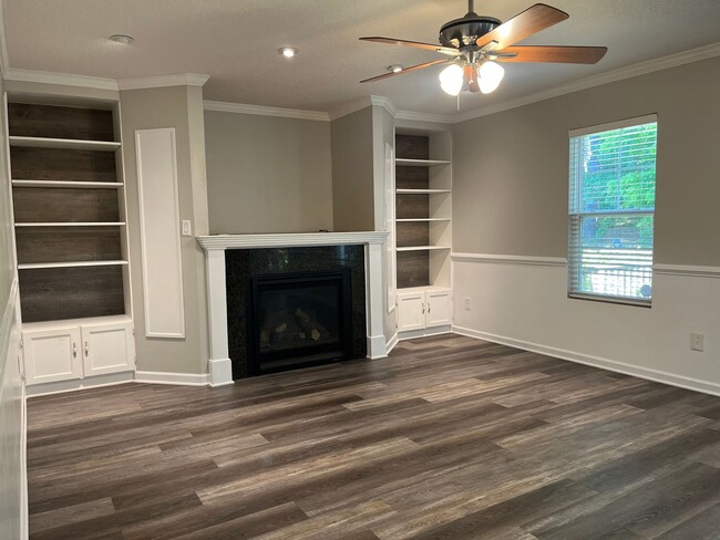 Building Photo - Spacious 2 Story Home In Raleigh, Availabl...