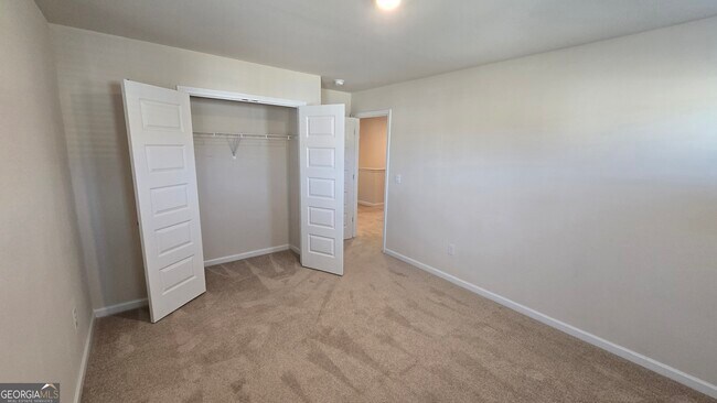 Building Photo - 13106 Vista Dr SE