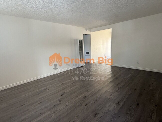 Building Photo - 245 Maryknoll Dr