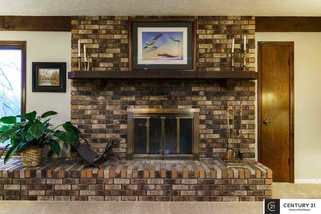 Building Photo - 845 Hidden Hills Dr