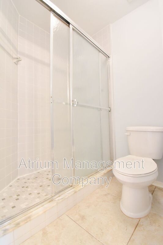 Building Photo - 277 Lakebreeze Cir