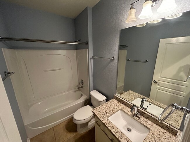 Building Photo - *COMING SOON* AMAZING 3 Bedroom  2 Bath Home w/ Office Room Near Alamo Ranch!