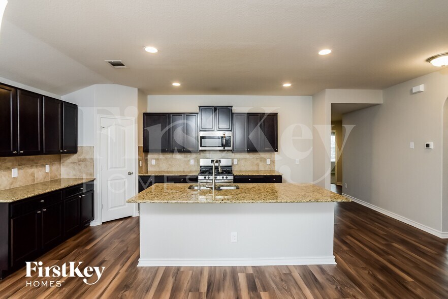 Building Photo - 5931 Forte Falls