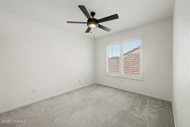Building Photo - 2656 W Mountain Heights Ct