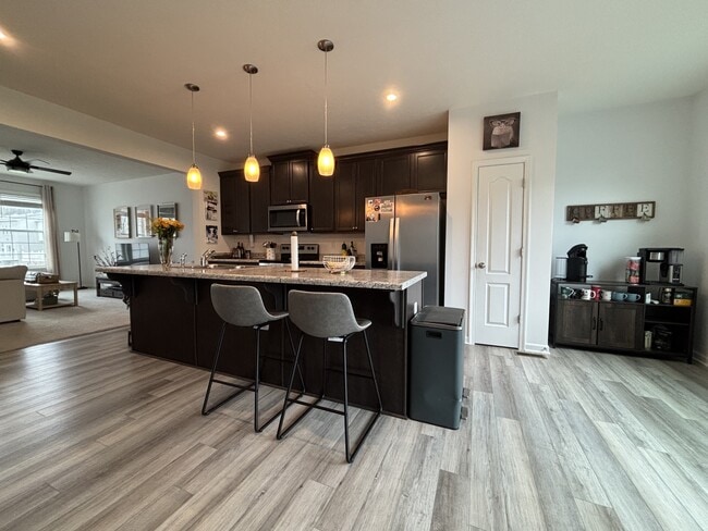 Building Photo - 513 Turquoise Ln