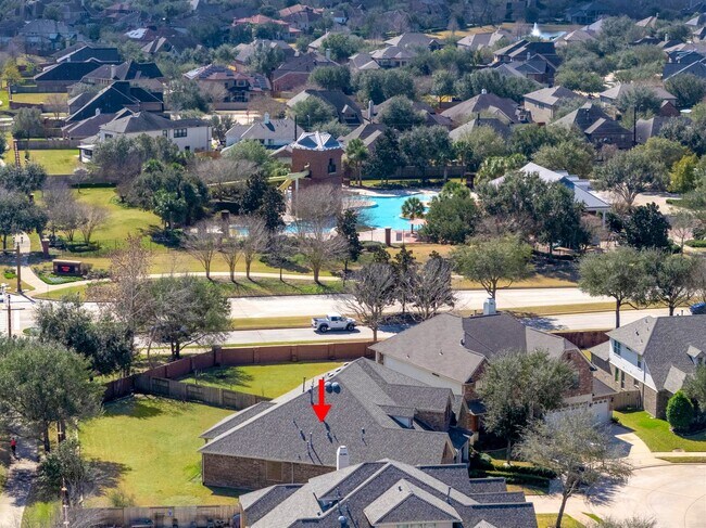 Building Photo - 5902 Chatham Cove