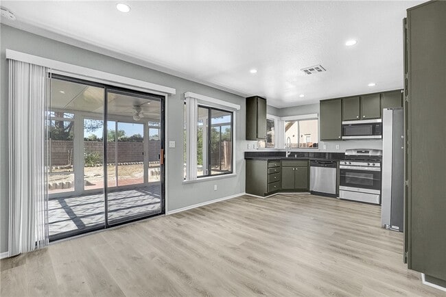 Building Photo - 1721 Viridan Ave