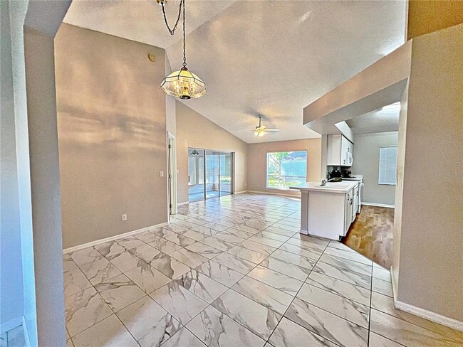 Building Photo - 3505 Tenby Cir