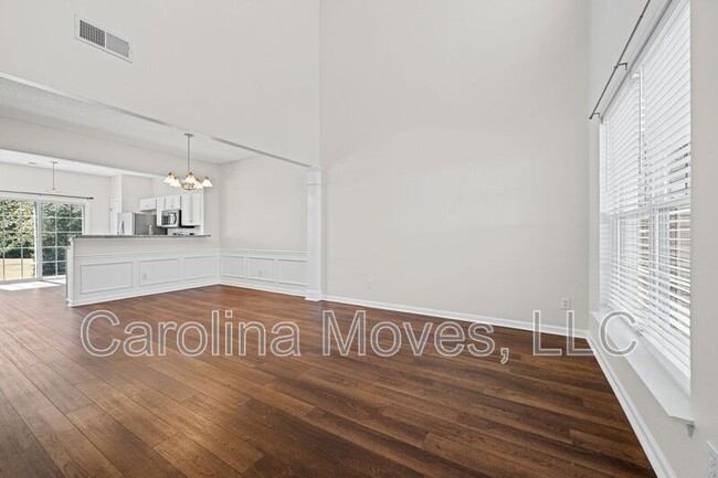 Building Photo - 106 Waterford Park Dr