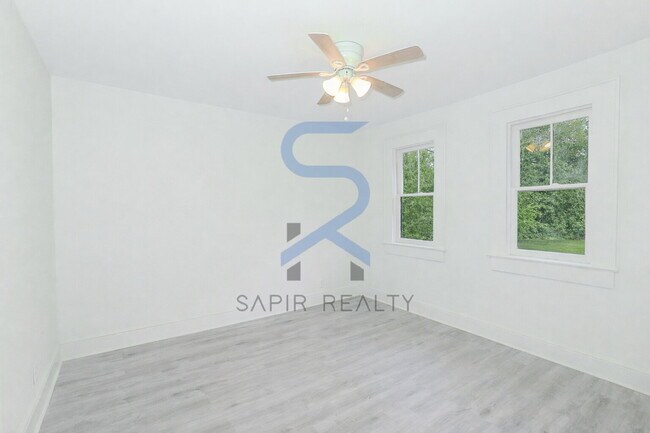 Building Photo - Cascade Heights Charm – 3BR/2BA Home in Southwest Atlanta