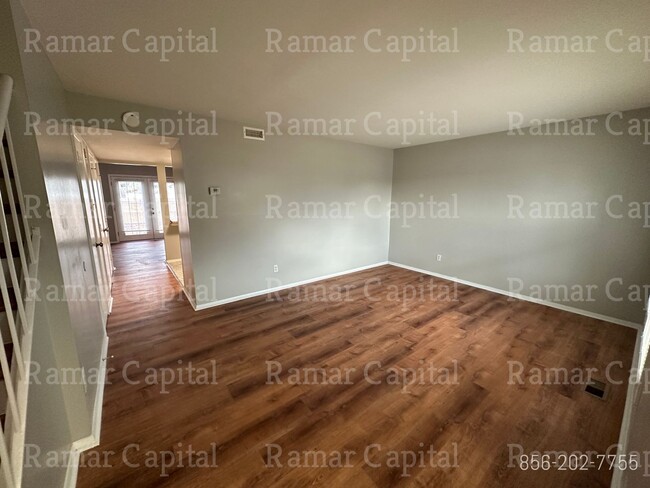 Building Photo - Stylish & Fully Furnished 3-Bedroom, 2-Bat...