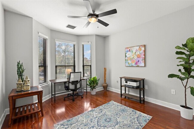 Building Photo - 2746 Via Tivoli