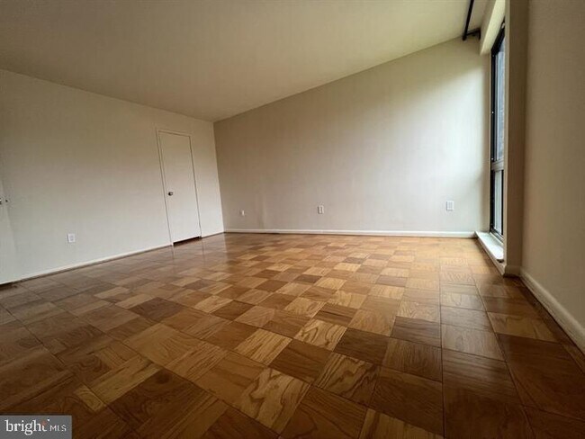 Building Photo - 2109 Walsh View Terrace