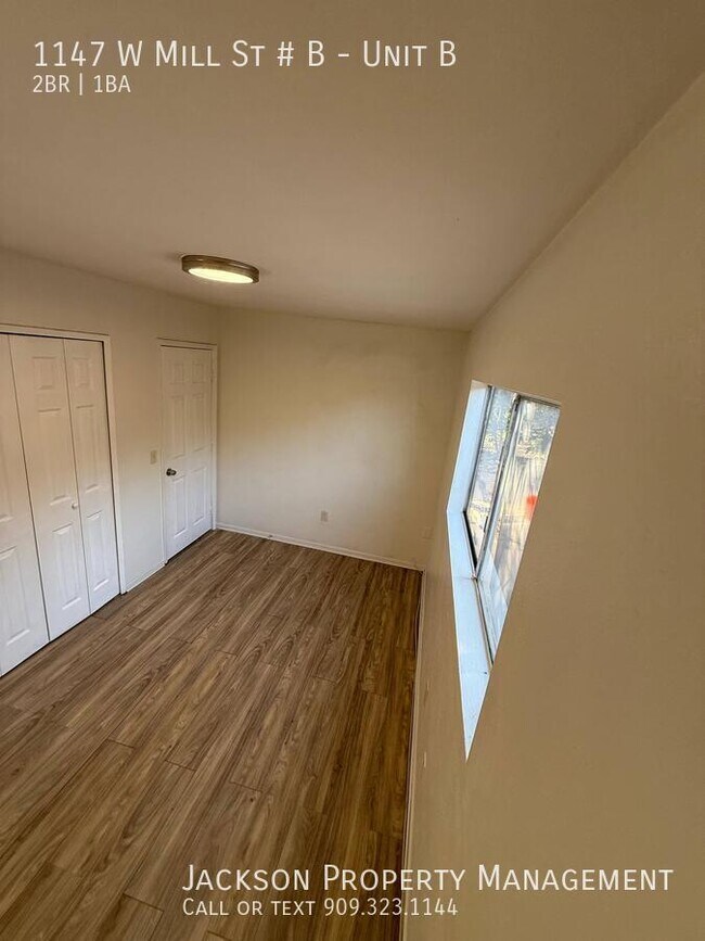 Building Photo - 1147 W Mill St