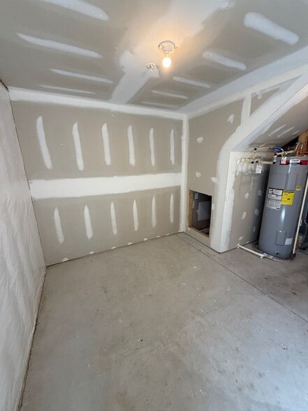 Building Photo - 202 Red Bill Ln