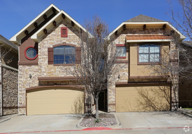 Building - Arioso Apartments & Townhomes