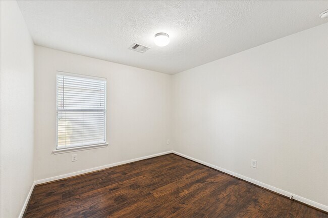 Building Photo - 16031 Heights Harvest Ln