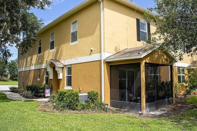 Building Photo - 2341 Betsy Ross Ln