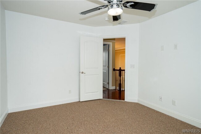 Building Photo - 5024 Woodway Ct