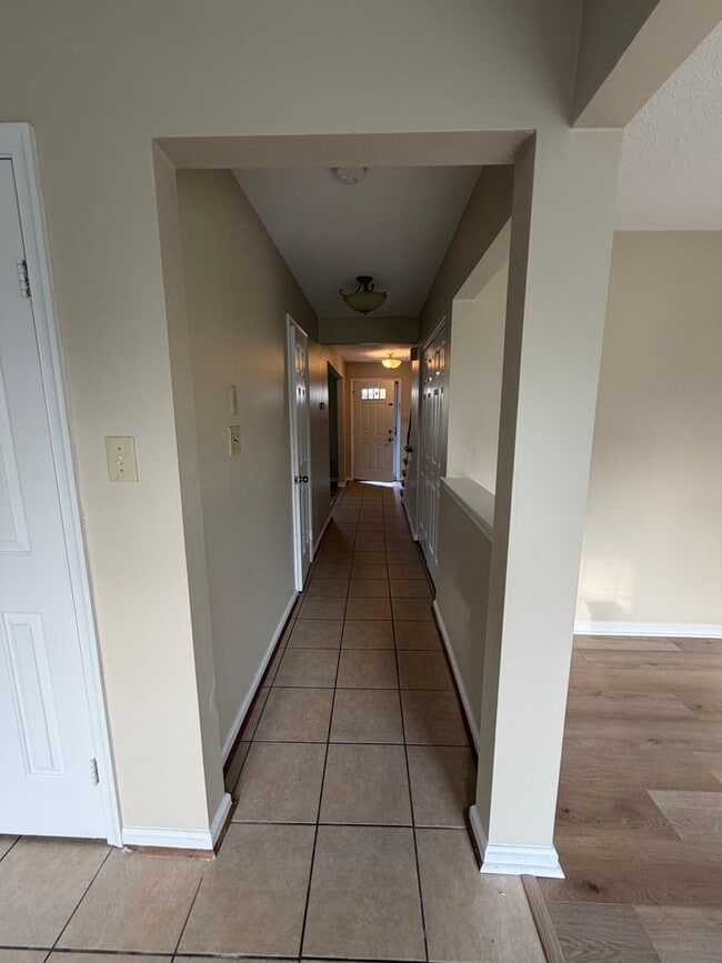 Building Photo - GLENWOOD