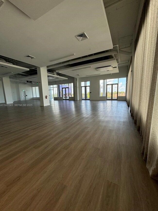 Building Photo - 7661 NW 107th Ave