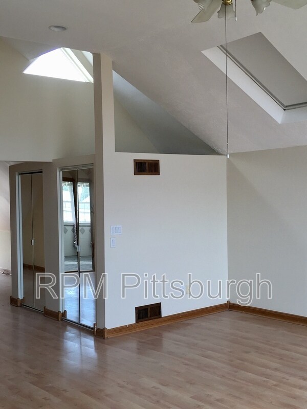 Building Photo - 120 Prospect St