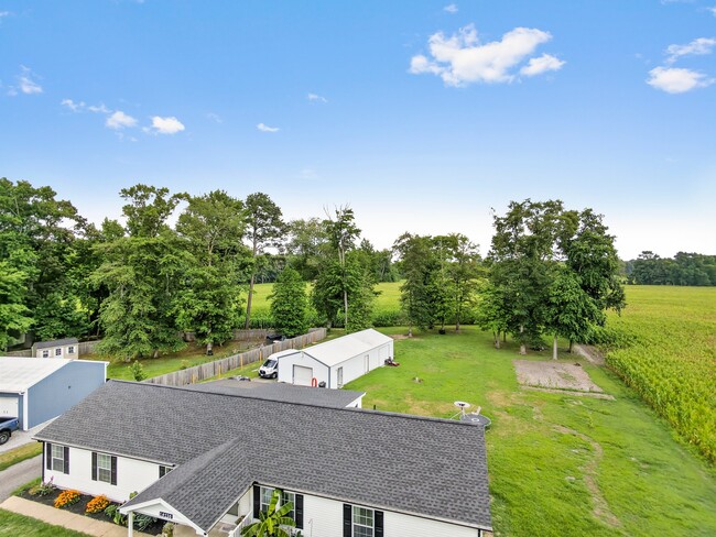Building Photo - 18235 Little Hill Rd