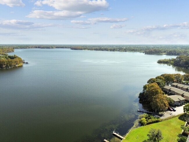 Building Photo - 2X2.5 -MOVE IN NOW! NEW LVP FLOORING ON 1ST FLOOR! NEW CARPET ON 2ND FLOOR! WATER VIEWS! CALL TOD...