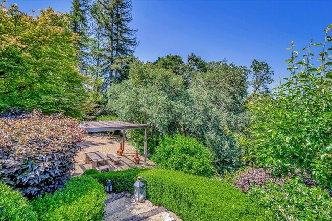 Building Photo - Welcome to Your Luxurious Napa Valley Retr...