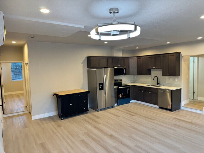 Building Photo - 2636 Gaines Ct