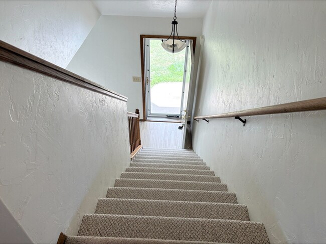 Building Photo - 1762-1764 Barlament Drive - 1764