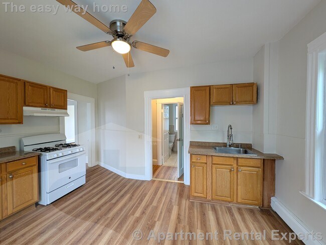 Building Photo - 26-28 Ripley St Unit #2