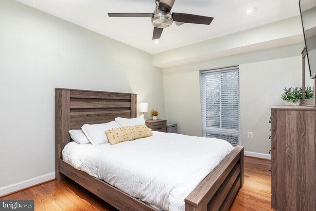 Building Photo - 4920 Herkimer St