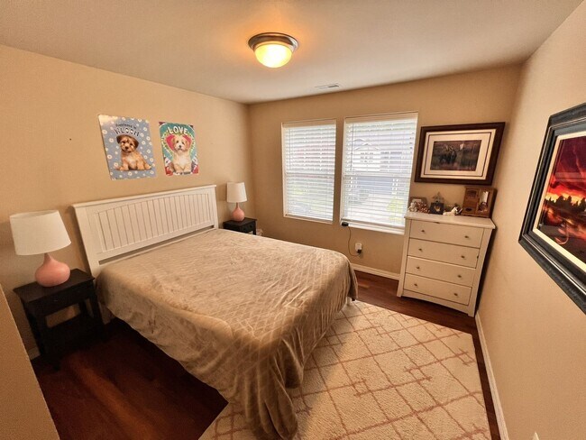 Building Photo - Spacious 3BR/2.5BA w/ Open Floor Plan, Fenced Yard, Office Nook & Garage