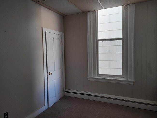 Building Photo - 243 S 8th St