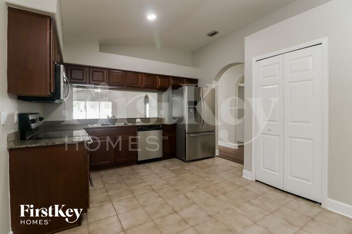 Building Photo - 25821 Syme Ct