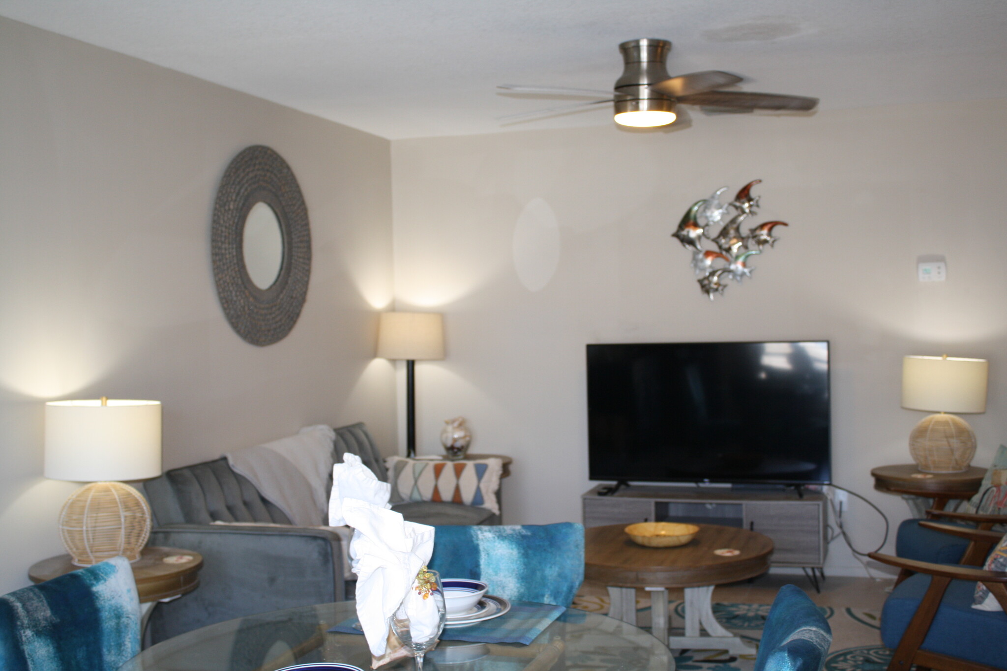Living Area - 4444 Swift Rd