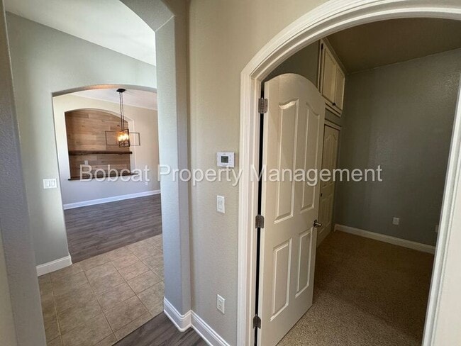 Building Photo - 1260 Flintwood Dr