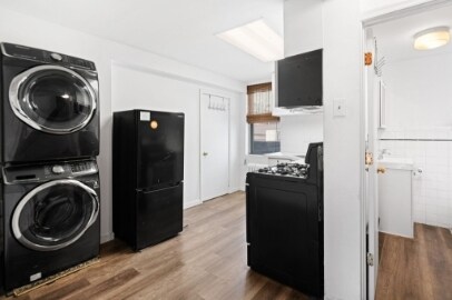 Building Photo - 533 E Girard Ave